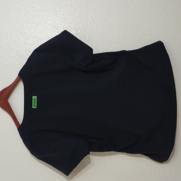 GENTLY USED CROCS NURSING BLACK AND GREEN SCRUB TOP - Picture 7 of 7